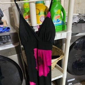 Beautiful little dress!